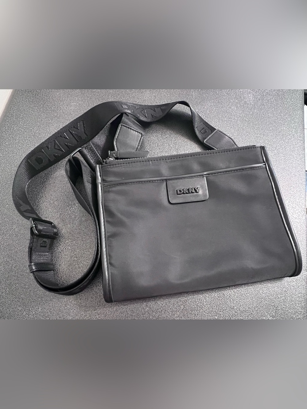DKNY Black Crossbody Shoulder Bag – Brand New – Adjustable Logo Strap